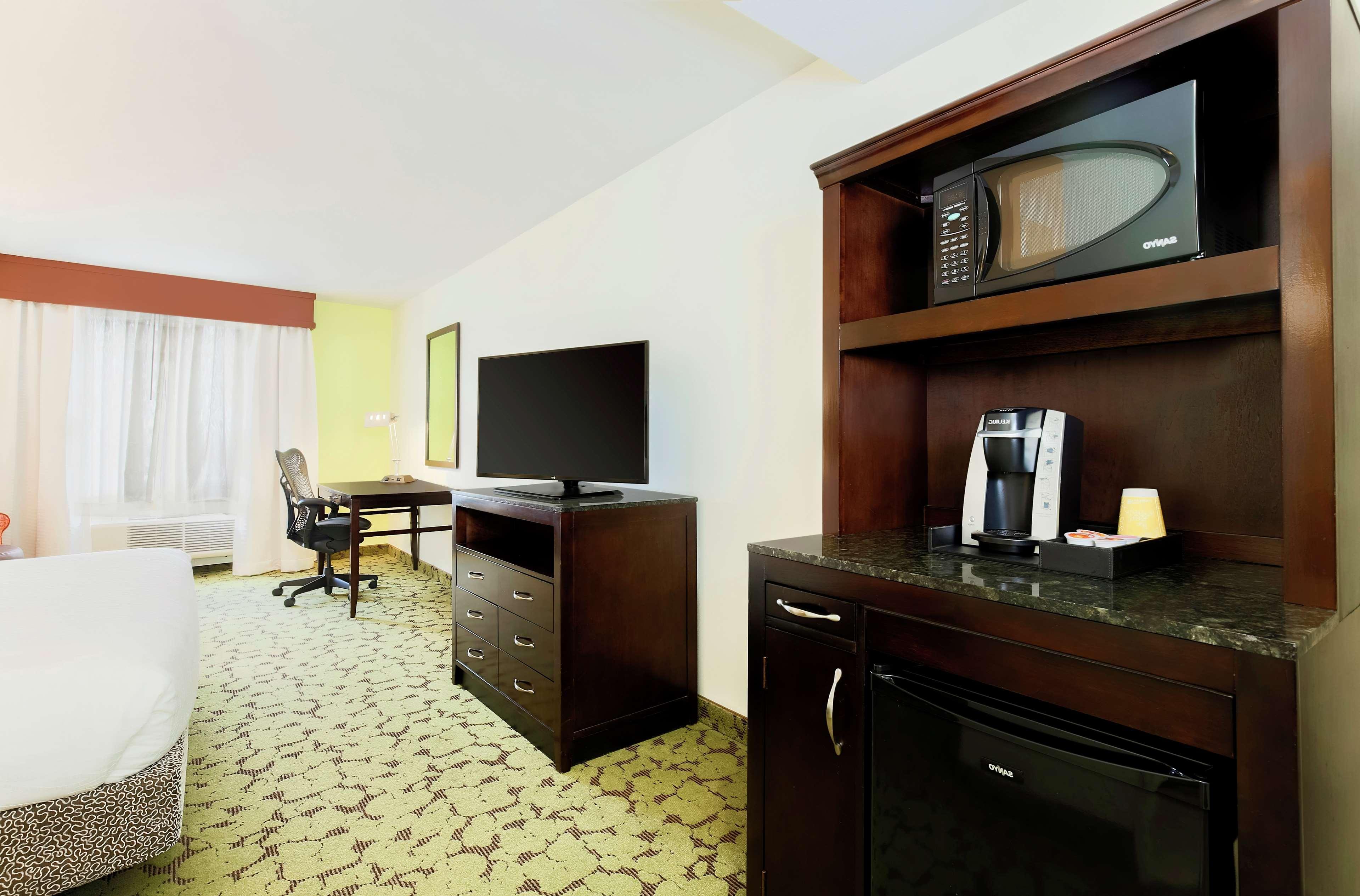Hilton Garden Inn Dallas Lewisville Esterno foto
