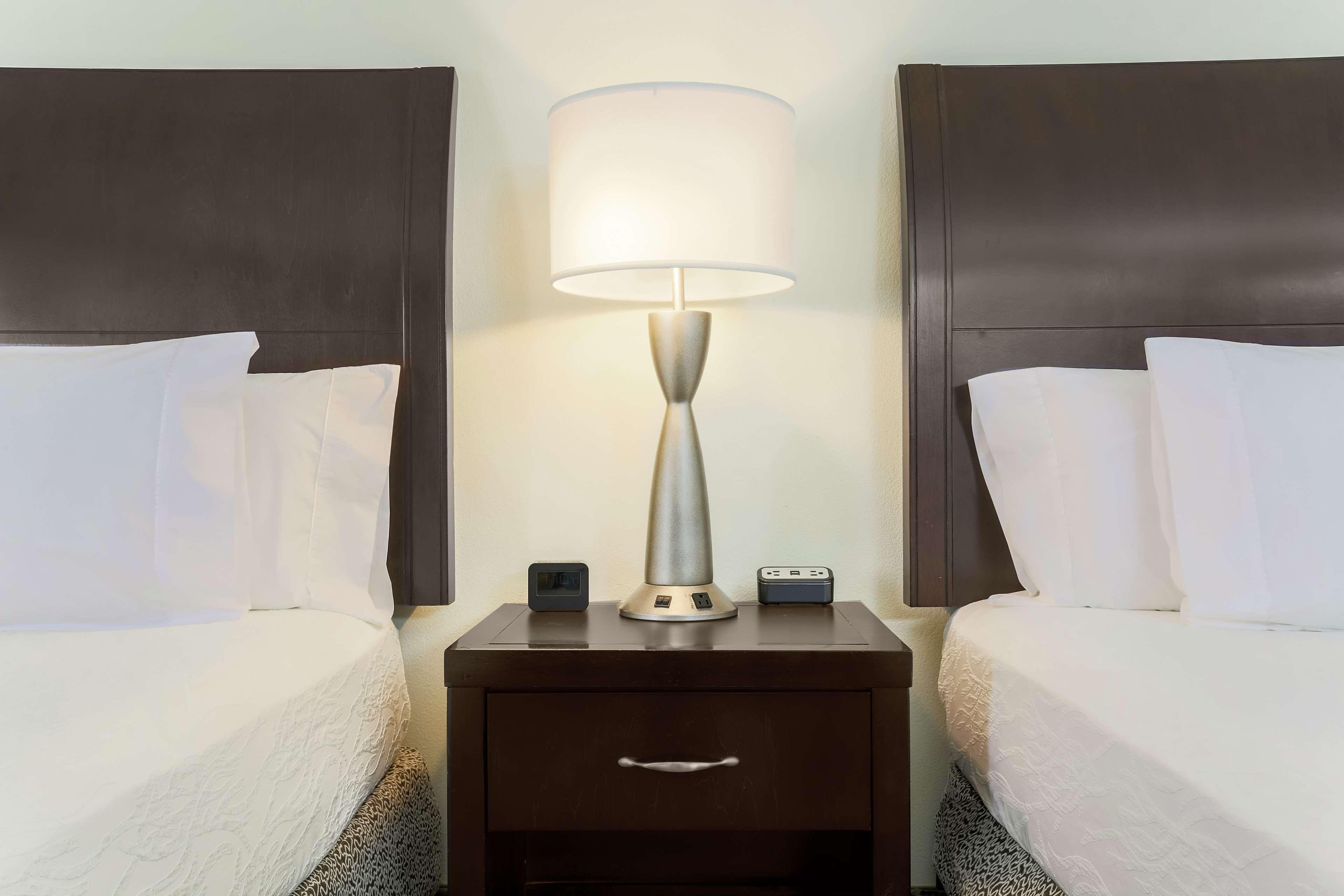Hilton Garden Inn Dallas Lewisville Esterno foto