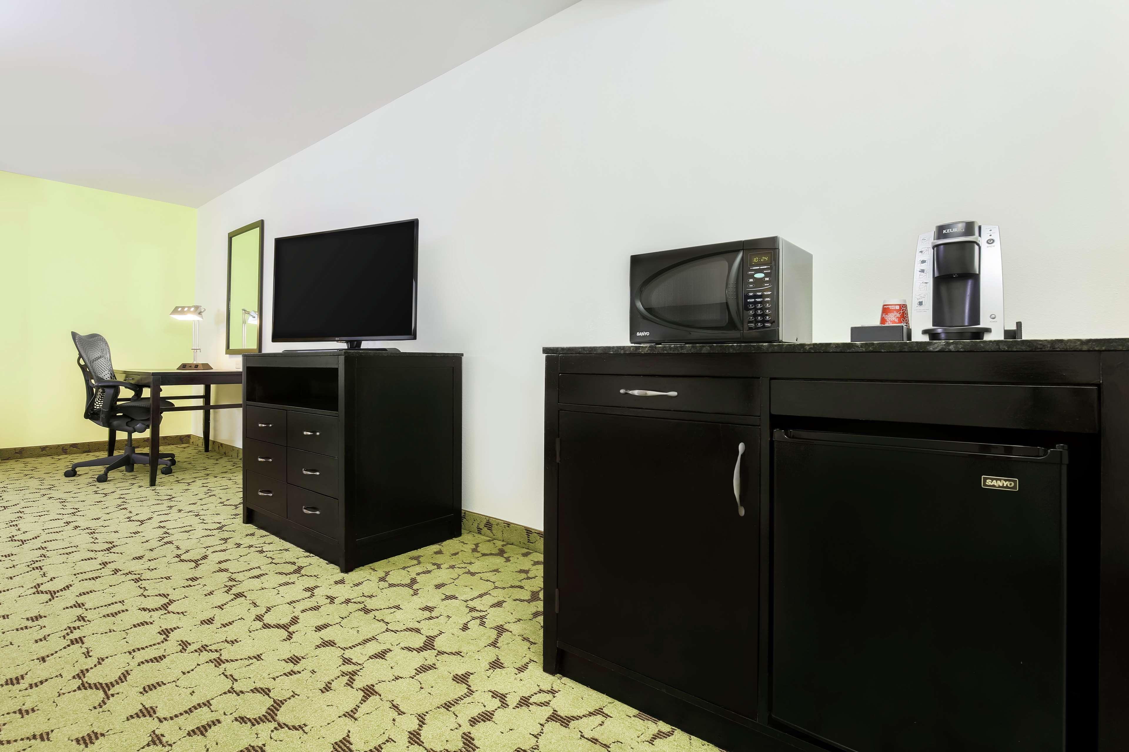 Hilton Garden Inn Dallas Lewisville Esterno foto